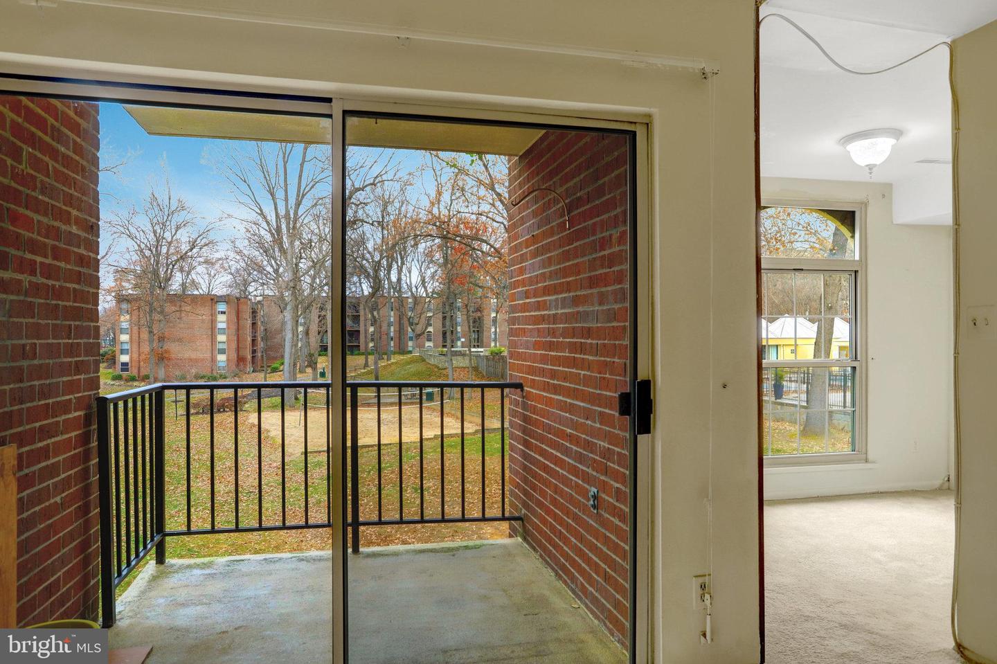 8300 TOBIN RD #23, ANNANDALE, Virginia 22003, 3 Bedrooms Bedrooms, ,2 BathroomsBathrooms,Residential,For sale,8300 TOBIN RD #23,VAFX2281818 MLS # VAFX2281818