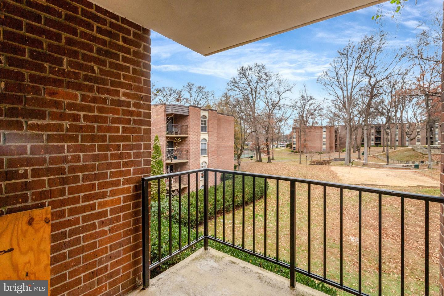 8300 TOBIN RD #23, ANNANDALE, Virginia 22003, 3 Bedrooms Bedrooms, ,2 BathroomsBathrooms,Residential,For sale,8300 TOBIN RD #23,VAFX2281818 MLS # VAFX2281818