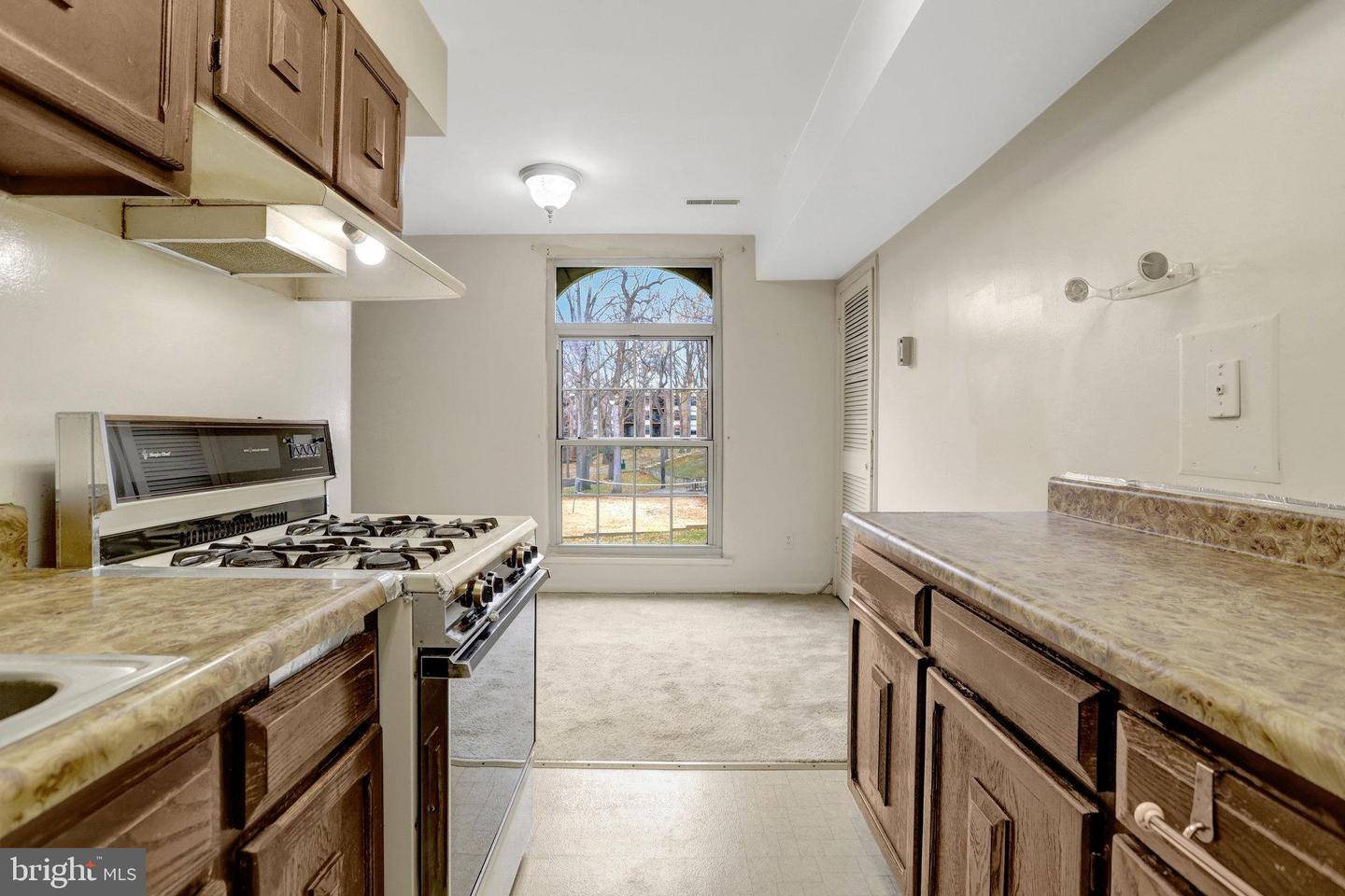 8300 TOBIN RD #23, ANNANDALE, Virginia 22003, 3 Bedrooms Bedrooms, ,2 BathroomsBathrooms,Residential,For sale,8300 TOBIN RD #23,VAFX2281818 MLS # VAFX2281818