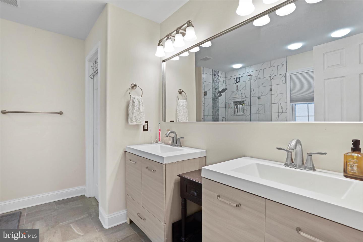 218 FLANAGAN DR, WINCHESTER, Virginia 22602, 5 Bedrooms Bedrooms, 11 Rooms Rooms,4 BathroomsBathrooms,Residential,For sale,218 FLANAGAN DR,VAFV2038366 MLS # VAFV2038366 218 FLANAGAN DR, WINCHESTER, Virginia 22602, 5 Bedrooms Bedrooms, 11 Rooms Rooms,4 BathroomsBathrooms,Residential,For sale,218 FLANAGAN DR,VAFV2038366 MLS # VAFV2038366