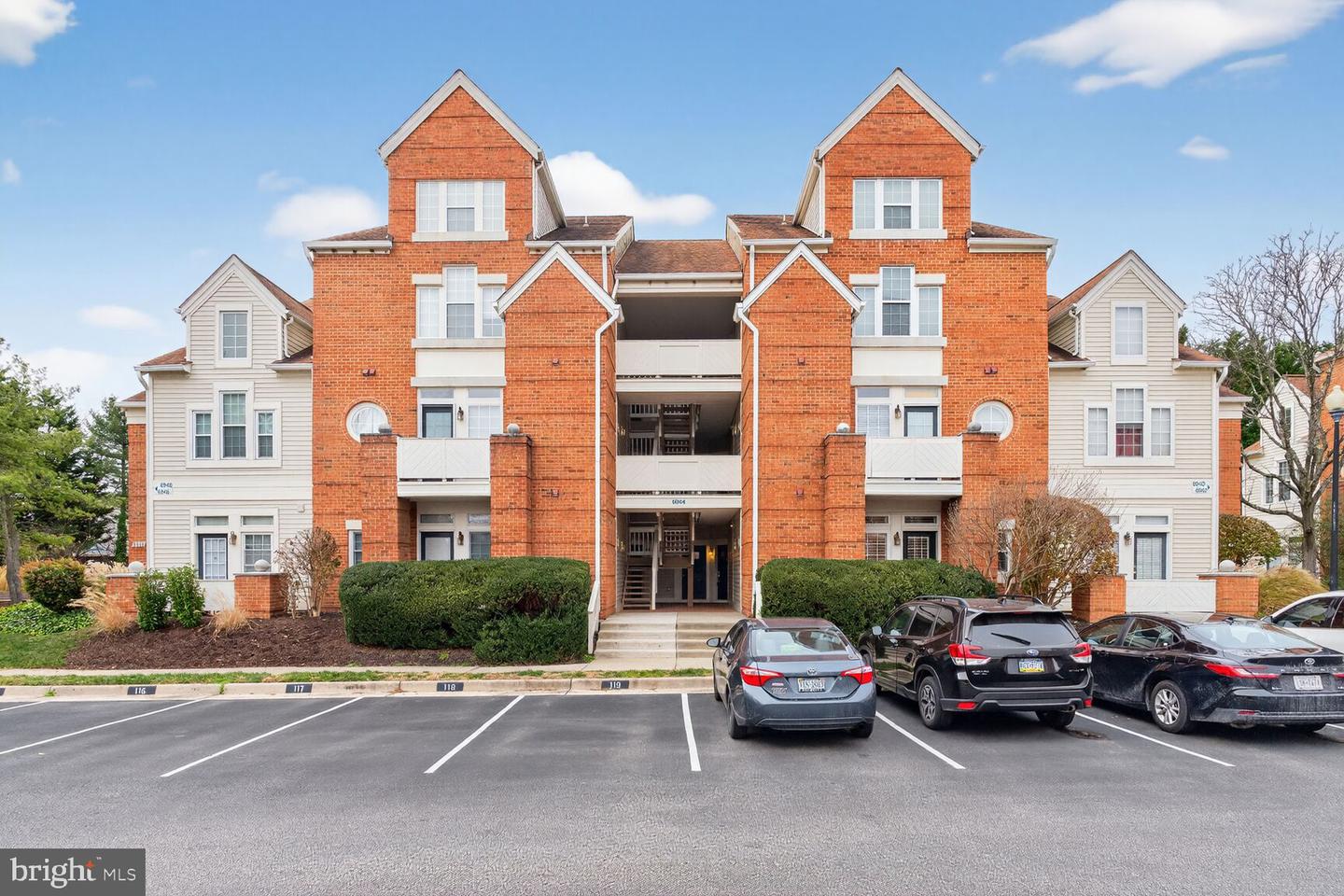 6944 ELLINGHAM CIR #A, ALEXANDRIA, Virginia 22315, 2 Bedrooms Bedrooms, ,2 BathroomsBathrooms,Residential,For sale,6944 ELLINGHAM CIR #A,VAFX2281868 MLS # VAFX2281868