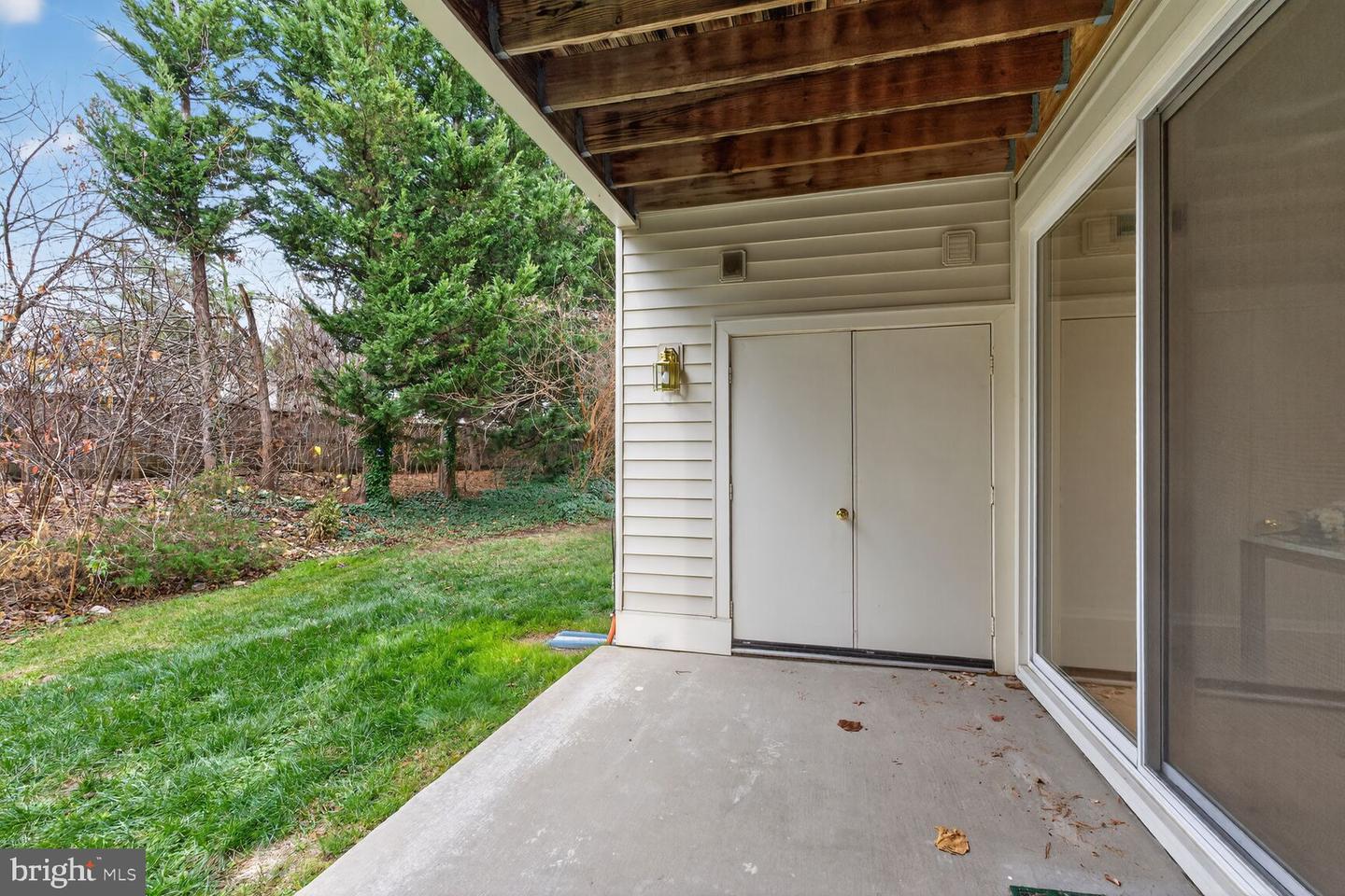 6944 ELLINGHAM CIR #A, ALEXANDRIA, Virginia 22315, 2 Bedrooms Bedrooms, ,2 BathroomsBathrooms,Residential,For sale,6944 ELLINGHAM CIR #A,VAFX2281868 MLS # VAFX2281868