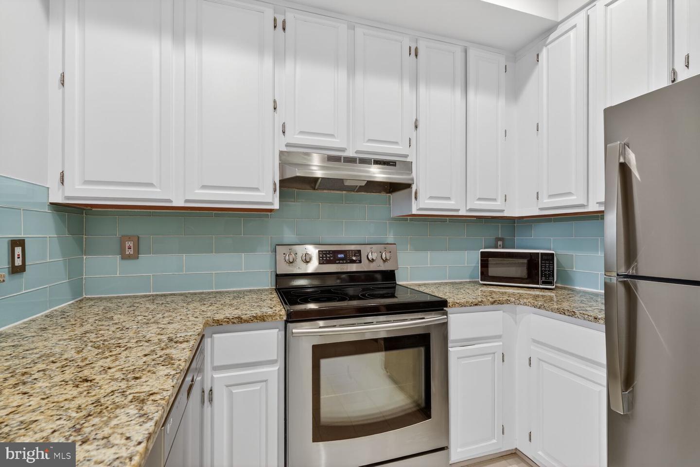 6944 ELLINGHAM CIR #A, ALEXANDRIA, Virginia 22315, 2 Bedrooms Bedrooms, ,2 BathroomsBathrooms,Residential,For sale,6944 ELLINGHAM CIR #A,VAFX2281868 MLS # VAFX2281868