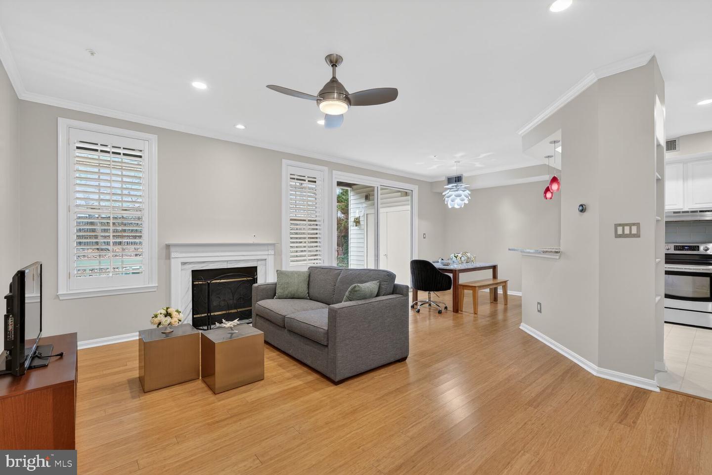 6944 ELLINGHAM CIR #A, ALEXANDRIA, Virginia 22315, 2 Bedrooms Bedrooms, ,2 BathroomsBathrooms,Residential,For sale,6944 ELLINGHAM CIR #A,VAFX2281868 MLS # VAFX2281868