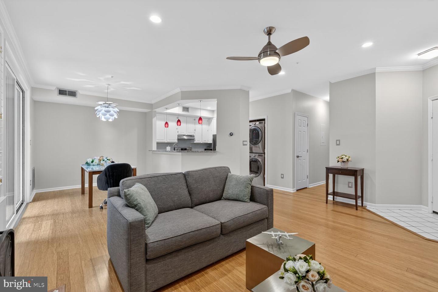 6944 ELLINGHAM CIR #A, ALEXANDRIA, Virginia 22315, 2 Bedrooms Bedrooms, ,2 BathroomsBathrooms,Residential,For sale,6944 ELLINGHAM CIR #A,VAFX2281868 MLS # VAFX2281868