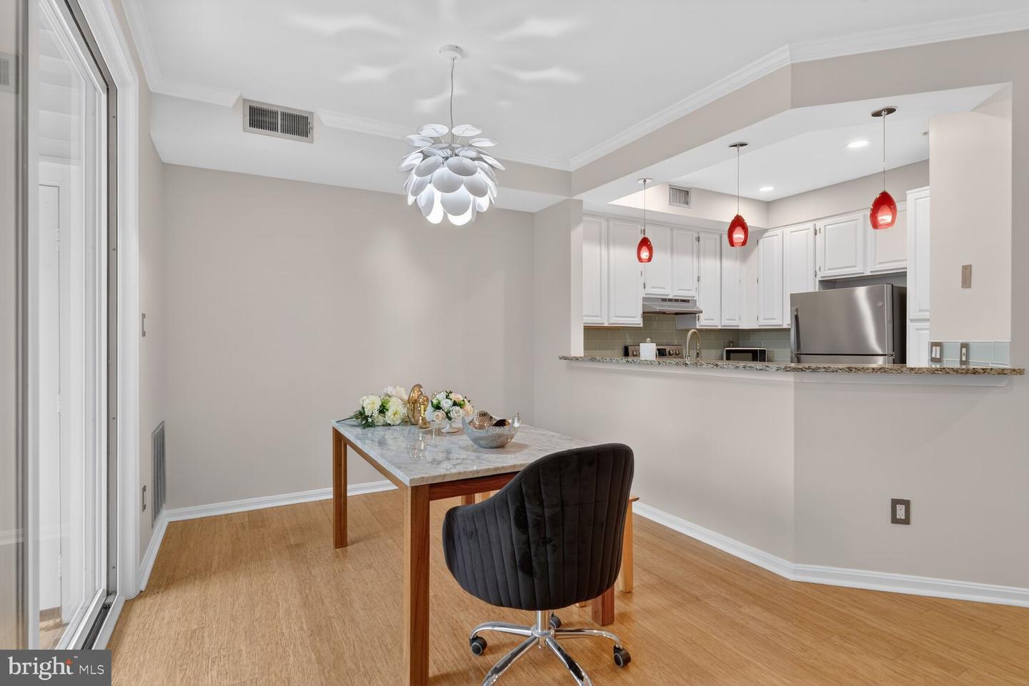 6944 ELLINGHAM CIR #A, ALEXANDRIA, Virginia 22315, 2 Bedrooms Bedrooms, ,2 BathroomsBathrooms,Residential,For sale,6944 ELLINGHAM CIR #A,VAFX2281868 MLS # VAFX2281868