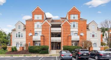 6944 ELLINGHAM CIR #A, ALEXANDRIA, Virginia 22315, 2 Bedrooms Bedrooms, ,2 BathroomsBathrooms,Residential,For sale,6944 ELLINGHAM CIR #A,VAFX2281868 MLS # VAFX2281868