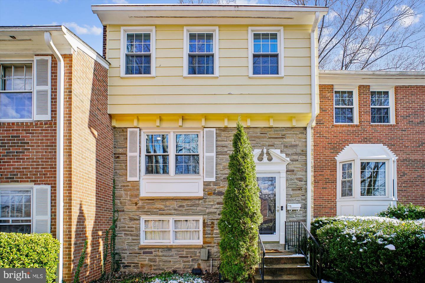 8332 GLASTONBURY CT, ANNANDALE, Virginia 22003, 3 Bedrooms Bedrooms, 13 Rooms Rooms,2 BathroomsBathrooms,Residential,For sale,8332 GLASTONBURY CT,VAFX2281896 MLS # VAFX2281896 8332 GLASTONBURY CT, ANNANDALE, Virginia 22003, 3 Bedrooms Bedrooms, 13 Rooms Rooms,2 BathroomsBathrooms,Residential,For sale,8332 GLASTONBURY CT,VAFX2281896 MLS # VAFX2281896