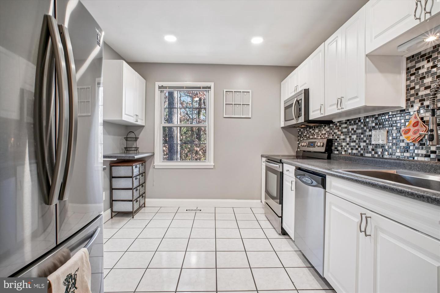 8332 GLASTONBURY CT, ANNANDALE, Virginia 22003, 3 Bedrooms Bedrooms, 13 Rooms Rooms,2 BathroomsBathrooms,Residential,For sale,8332 GLASTONBURY CT,VAFX2281896 MLS # VAFX2281896 8332 GLASTONBURY CT, ANNANDALE, Virginia 22003, 3 Bedrooms Bedrooms, 13 Rooms Rooms,2 BathroomsBathrooms,Residential,For sale,8332 GLASTONBURY CT,VAFX2281896 MLS # VAFX2281896