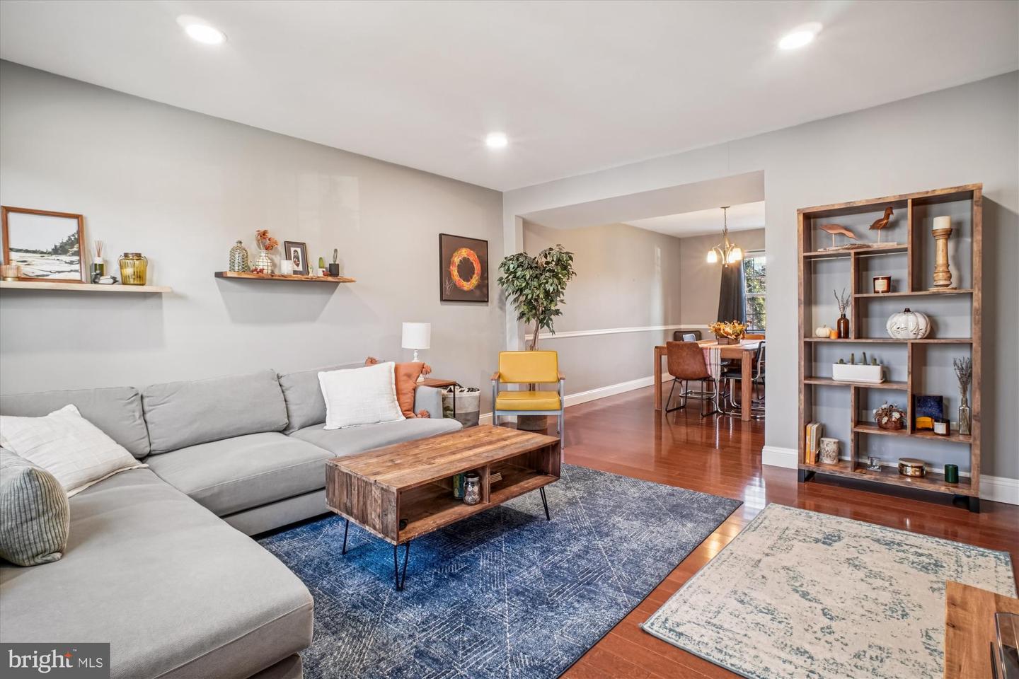 8332 GLASTONBURY CT, ANNANDALE, Virginia 22003, 3 Bedrooms Bedrooms, 13 Rooms Rooms,2 BathroomsBathrooms,Residential,For sale,8332 GLASTONBURY CT,VAFX2281896 MLS # VAFX2281896 8332 GLASTONBURY CT, ANNANDALE, Virginia 22003, 3 Bedrooms Bedrooms, 13 Rooms Rooms,2 BathroomsBathrooms,Residential,For sale,8332 GLASTONBURY CT,VAFX2281896 MLS # VAFX2281896