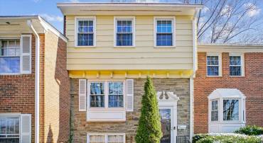 8332 GLASTONBURY CT, ANNANDALE, Virginia 22003, 3 Bedrooms Bedrooms, 13 Rooms Rooms,2 BathroomsBathrooms,Residential,For sale,8332 GLASTONBURY CT,VAFX2281896 MLS # VAFX2281896