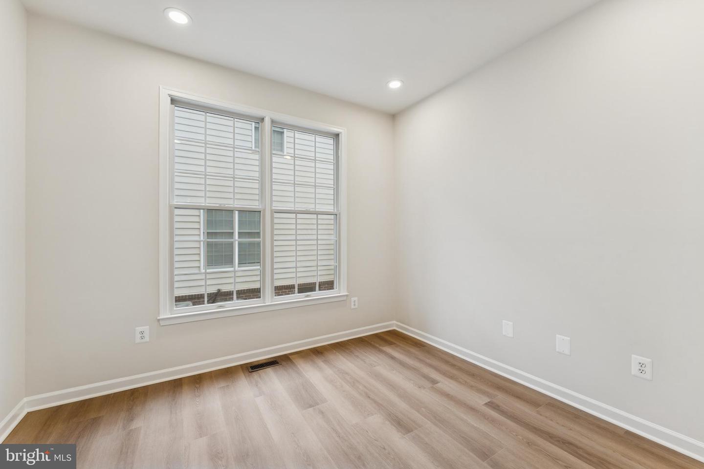 20385 MEDALIST DR, ASHBURN, Virginia 20147, 4 Bedrooms Bedrooms, ,4 BathroomsBathrooms,Residential,For sale,20385 MEDALIST DR,VALO2112100 MLS # VALO2112100 20385 MEDALIST DR, ASHBURN, Virginia 20147, 4 Bedrooms Bedrooms, ,4 BathroomsBathrooms,Residential,For sale,20385 MEDALIST DR,VALO2112100 MLS # VALO2112100