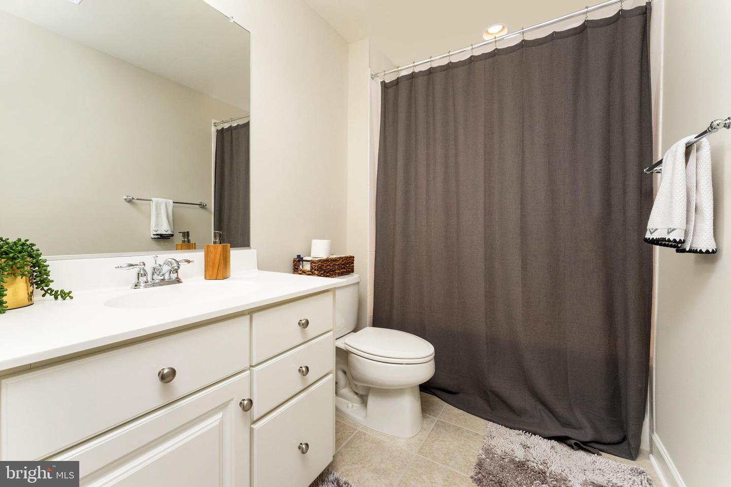 13836 TARLETON CT, GAINESVILLE, Virginia 20155, 4 Bedrooms Bedrooms, 12 Rooms Rooms,3 BathroomsBathrooms,Residential,For sale,13836 TARLETON CT,VAPW2108806 MLS # VAPW2108806