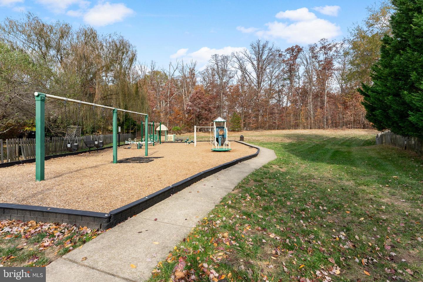 13836 TARLETON CT, GAINESVILLE, Virginia 20155, 4 Bedrooms Bedrooms, 12 Rooms Rooms,3 BathroomsBathrooms,Residential,For sale,13836 TARLETON CT,VAPW2108806 MLS # VAPW2108806