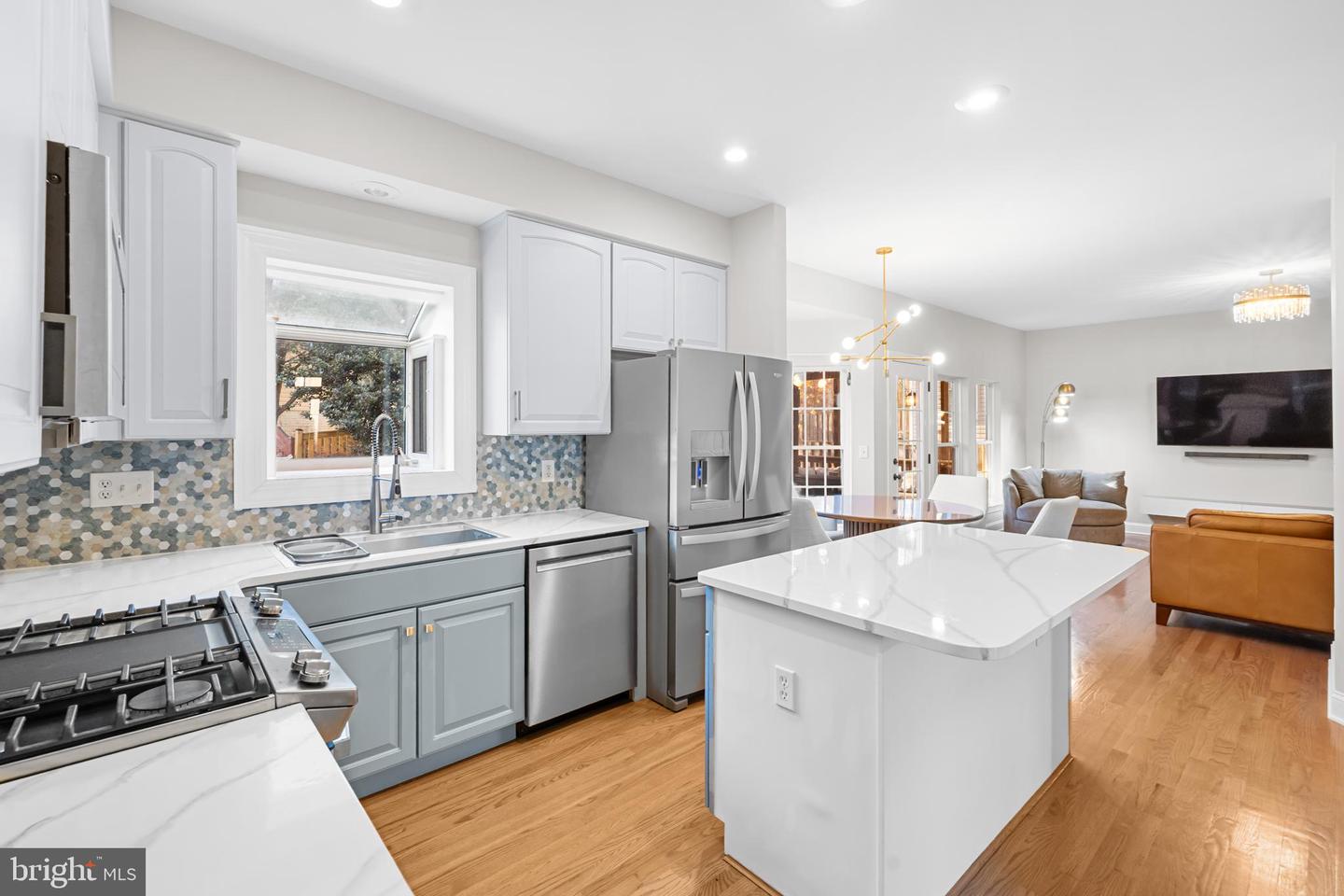 42963 TARA CT, ASHBURN, Virginia 20147, 4 Bedrooms Bedrooms, ,3 BathroomsBathrooms,Residential,For sale,42963 TARA CT,VALO2112106 MLS # VALO2112106