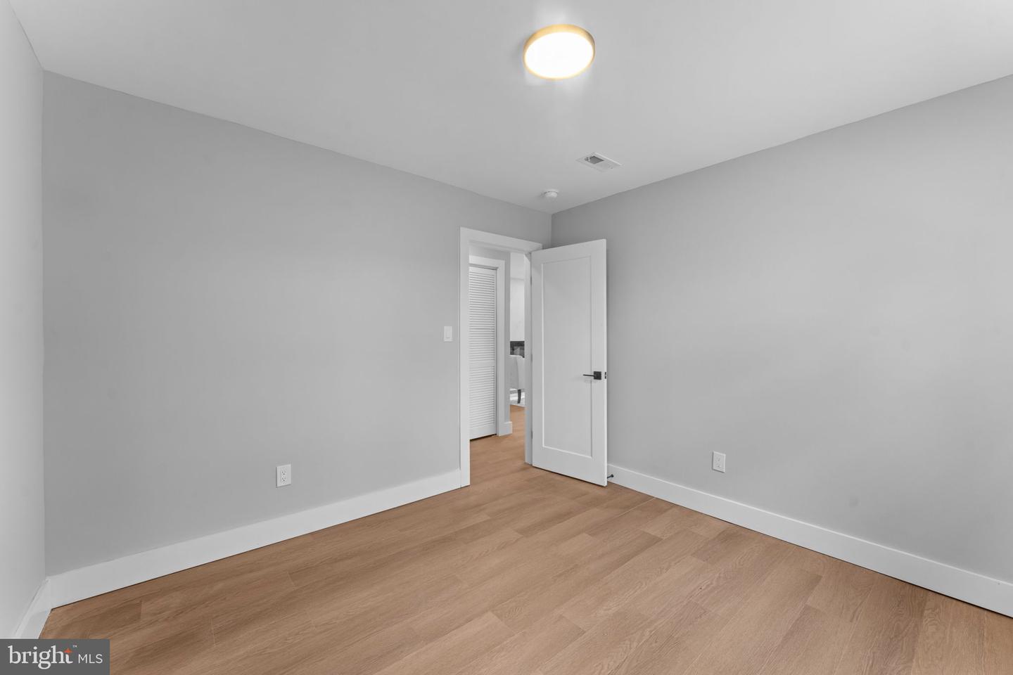 6402 PIONEER DR, SPRINGFIELD, Virginia 22150, 3 Bedrooms Bedrooms, ,2 BathroomsBathrooms,Residential,For sale,6402 PIONEER DR,VAFX2281954 MLS # VAFX2281954