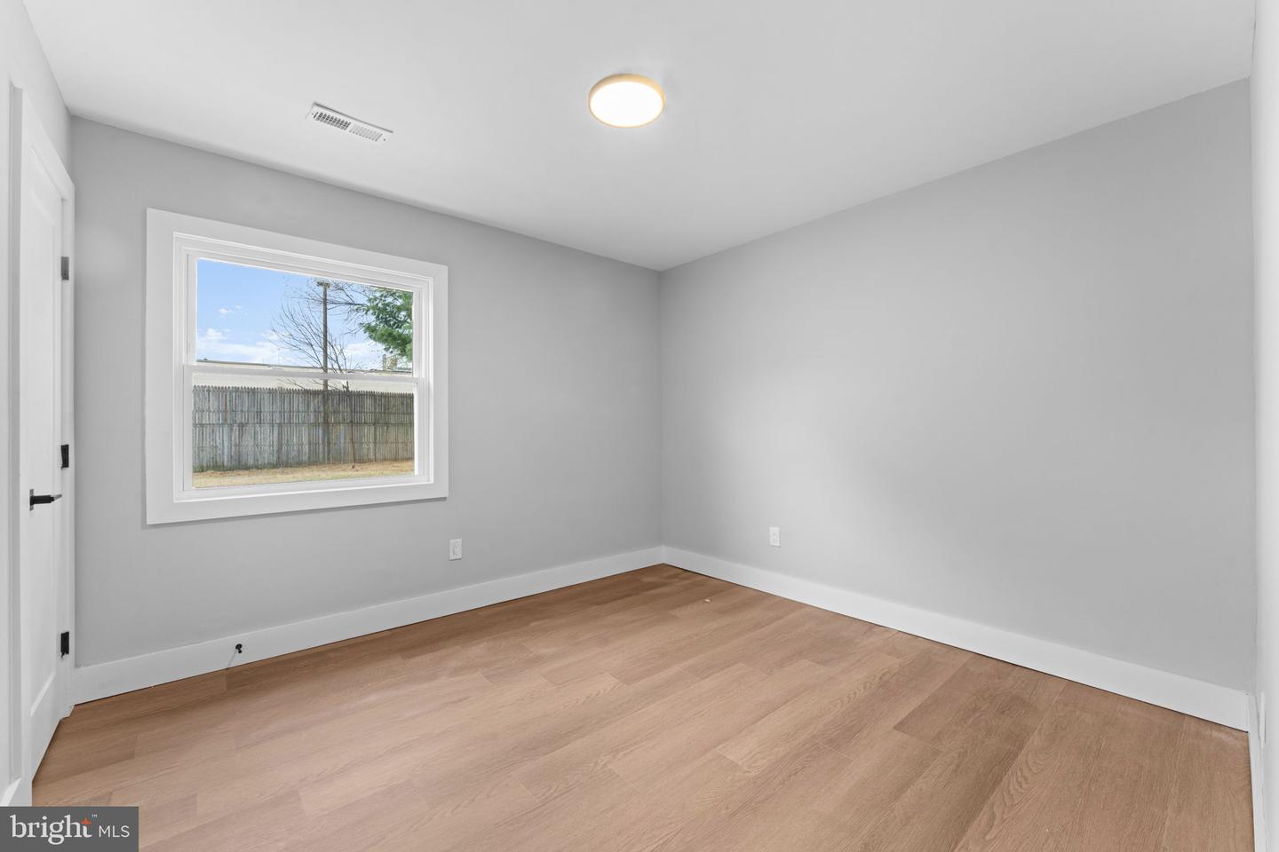 6402 PIONEER DR, SPRINGFIELD, Virginia 22150, 3 Bedrooms Bedrooms, ,2 BathroomsBathrooms,Residential,For sale,6402 PIONEER DR,VAFX2281954 MLS # VAFX2281954