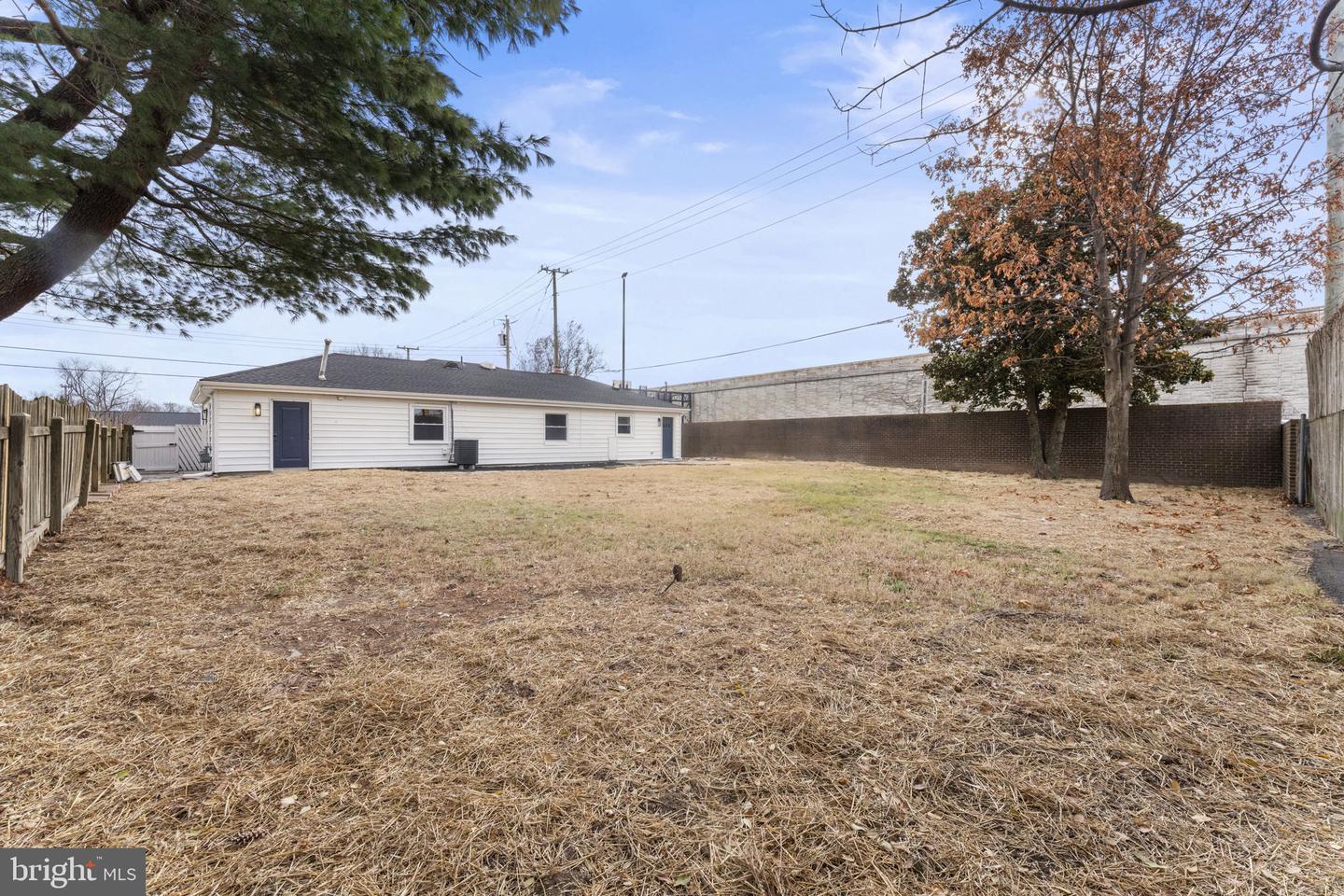 6402 PIONEER DR, SPRINGFIELD, Virginia 22150, 3 Bedrooms Bedrooms, ,2 BathroomsBathrooms,Residential,For sale,6402 PIONEER DR,VAFX2281954 MLS # VAFX2281954