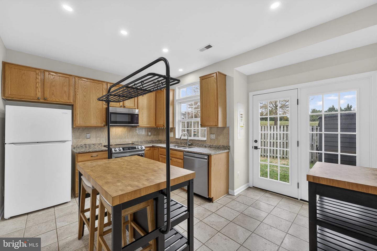 6741 STONE MAPLE TER, CENTREVILLE, Virginia 20121, 3 Bedrooms Bedrooms, ,2 BathroomsBathrooms,Residential,For sale,6741 STONE MAPLE TER,VAFX2281982 MLS # VAFX2281982 6741 STONE MAPLE TER, CENTREVILLE, Virginia 20121, 3 Bedrooms Bedrooms, ,2 BathroomsBathrooms,Residential,For sale,6741 STONE MAPLE TER,VAFX2281982 MLS # VAFX2281982