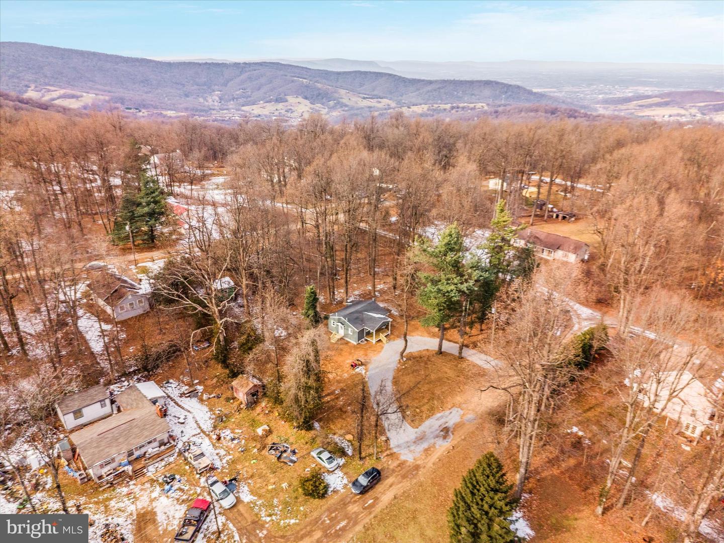 139 NEZ PERCE WAY, CHESTER GAP, Virginia 22623, 3 Bedrooms Bedrooms, ,2 BathroomsBathrooms,Residential,For sale,139 NEZ PERCE WAY,VARP2002424 MLS # VARP2002424