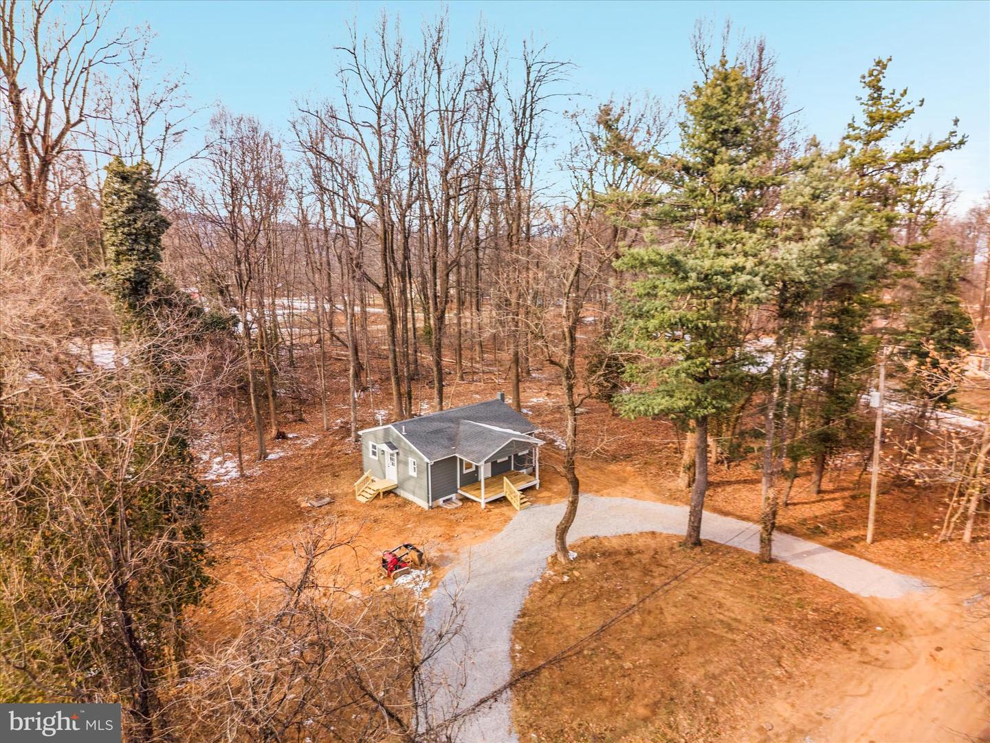 139 NEZ PERCE WAY, CHESTER GAP, Virginia 22623, 3 Bedrooms Bedrooms, ,2 BathroomsBathrooms,Residential,For sale,139 NEZ PERCE WAY,VARP2002424 MLS # VARP2002424