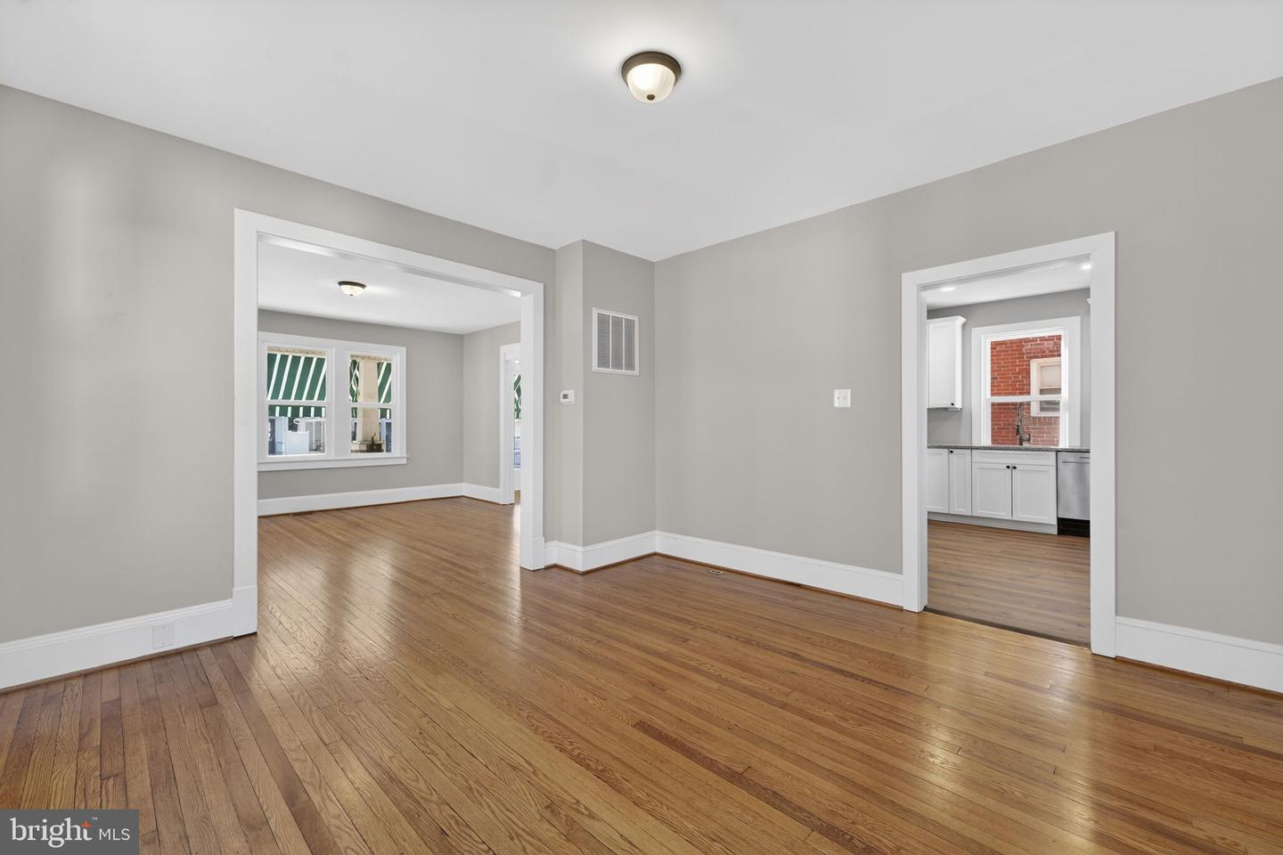 318 E PICCADILLY ST, WINCHESTER, Virginia 22601, 4 Bedrooms Bedrooms, ,1 BathroomBathrooms,Residential,For sale,318 E PICCADILLY ST,VAWI2009582 MLS # VAWI2009582 318 E PICCADILLY ST, WINCHESTER, Virginia 22601, 4 Bedrooms Bedrooms, ,1 BathroomBathrooms,Residential,For sale,318 E PICCADILLY ST,VAWI2009582 MLS # VAWI2009582