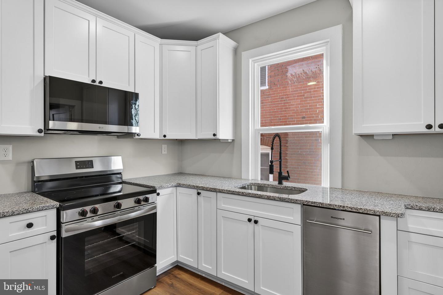 318 E PICCADILLY ST, WINCHESTER, Virginia 22601, 4 Bedrooms Bedrooms, ,1 BathroomBathrooms,Residential,For sale,318 E PICCADILLY ST,VAWI2009582 MLS # VAWI2009582 318 E PICCADILLY ST, WINCHESTER, Virginia 22601, 4 Bedrooms Bedrooms, ,1 BathroomBathrooms,Residential,For sale,318 E PICCADILLY ST,VAWI2009582 MLS # VAWI2009582