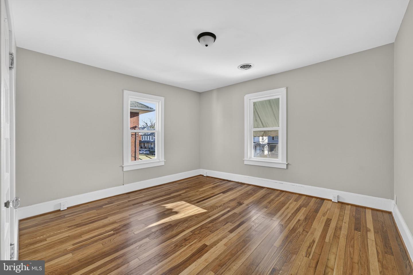 318 E PICCADILLY ST, WINCHESTER, Virginia 22601, 4 Bedrooms Bedrooms, ,1 BathroomBathrooms,Residential,For sale,318 E PICCADILLY ST,VAWI2009582 MLS # VAWI2009582 318 E PICCADILLY ST, WINCHESTER, Virginia 22601, 4 Bedrooms Bedrooms, ,1 BathroomBathrooms,Residential,For sale,318 E PICCADILLY ST,VAWI2009582 MLS # VAWI2009582