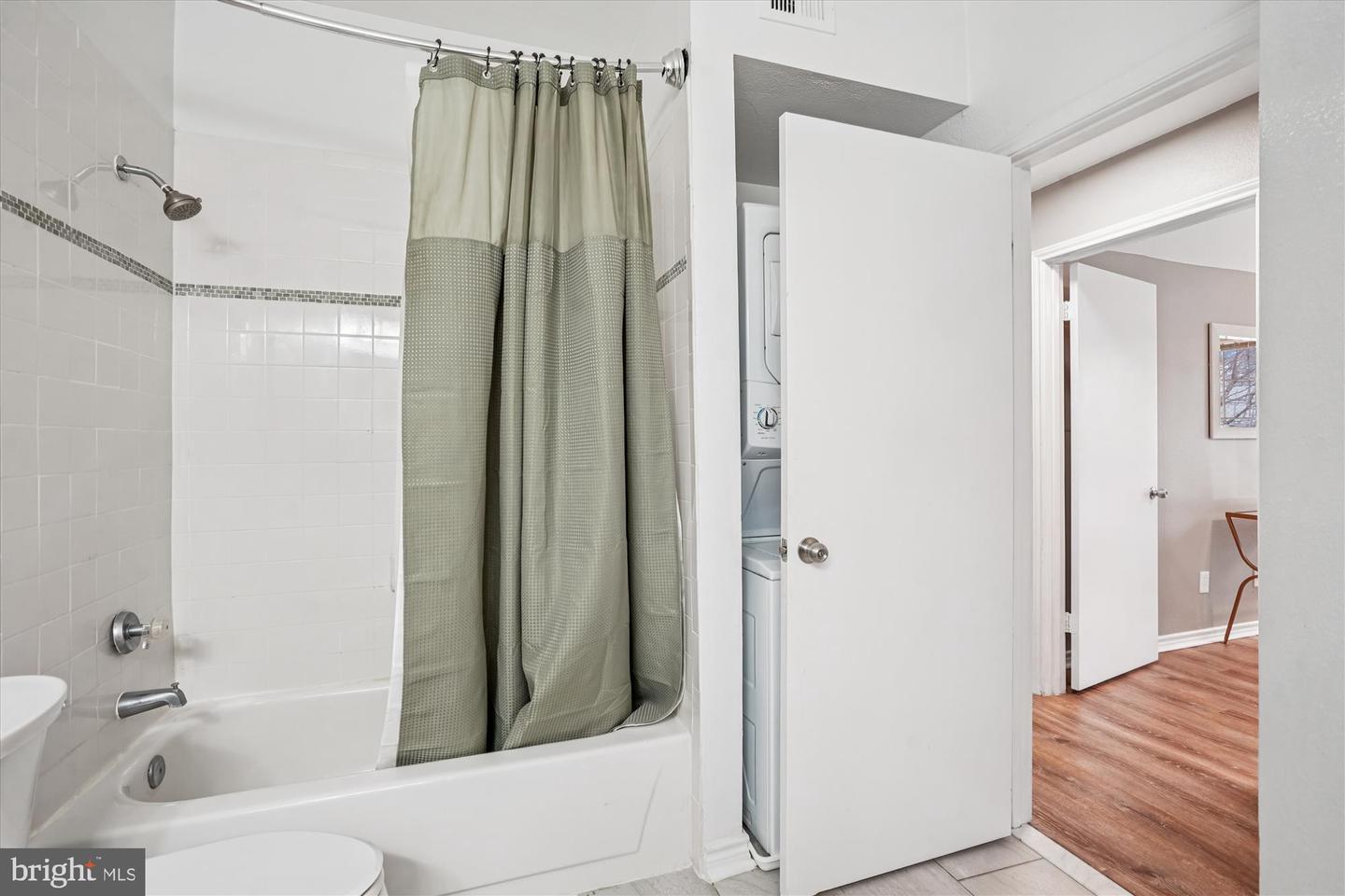 12162 PENDERVIEW LN #1623, FAIRFAX, Virginia 22033, 1 Bedroom Bedrooms, ,1 BathroomBathrooms,Residential,For sale,12162 PENDERVIEW LN #1623,VAFX2281828 MLS # VAFX2281828