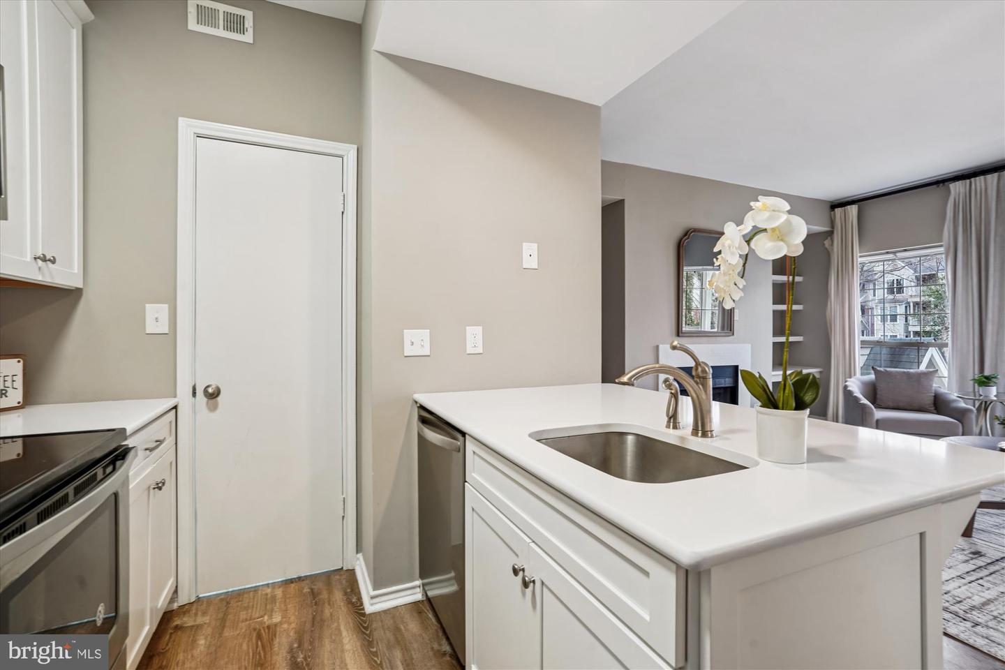 12162 PENDERVIEW LN #1623, FAIRFAX, Virginia 22033, 1 Bedroom Bedrooms, ,1 BathroomBathrooms,Residential,For sale,12162 PENDERVIEW LN #1623,VAFX2281828 MLS # VAFX2281828