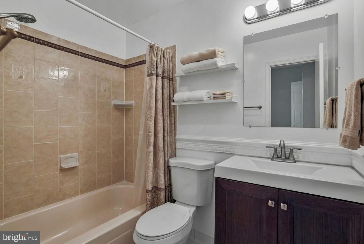 9523 CHERRY OAK CT, BURKE, Virginia 22015, 3 Bedrooms Bedrooms, ,2 BathroomsBathrooms,Residential,For sale,9523 CHERRY OAK CT,VAFX2281990 MLS # VAFX2281990