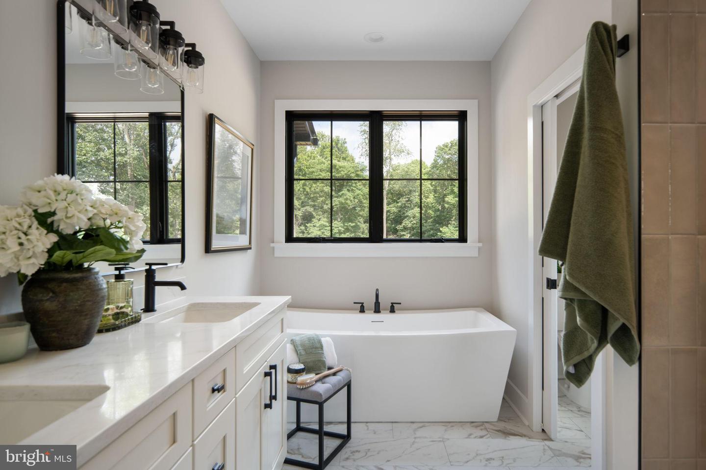 3044 CLEARVIEW FARM LN, WARRENTON, Virginia 20186, 5 Bedrooms Bedrooms, 18 Rooms Rooms,3 BathroomsBathrooms,Residential,For sale,3044 CLEARVIEW FARM LN,VAFQ2019884 MLS # VAFQ2019884 3044 CLEARVIEW FARM LN, WARRENTON, Virginia 20186, 5 Bedrooms Bedrooms, 18 Rooms Rooms,3 BathroomsBathrooms,Residential,For sale,3044 CLEARVIEW FARM LN,VAFQ2019884 MLS # VAFQ2019884