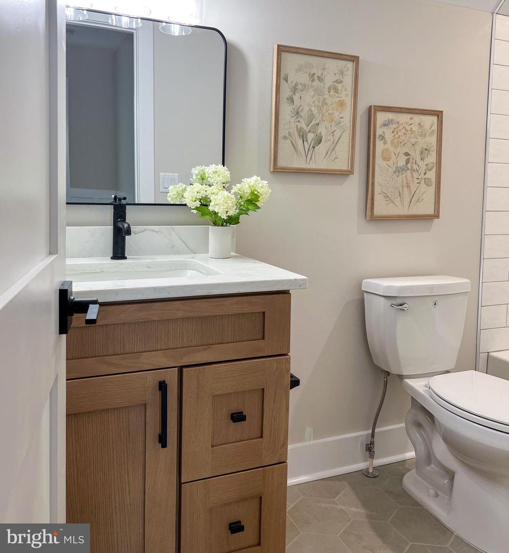 3044 CLEARVIEW FARM LN, WARRENTON, Virginia 20186, 5 Bedrooms Bedrooms, 18 Rooms Rooms,3 BathroomsBathrooms,Residential,For sale,3044 CLEARVIEW FARM LN,VAFQ2019884 MLS # VAFQ2019884 3044 CLEARVIEW FARM LN, WARRENTON, Virginia 20186, 5 Bedrooms Bedrooms, 18 Rooms Rooms,3 BathroomsBathrooms,Residential,For sale,3044 CLEARVIEW FARM LN,VAFQ2019884 MLS # VAFQ2019884