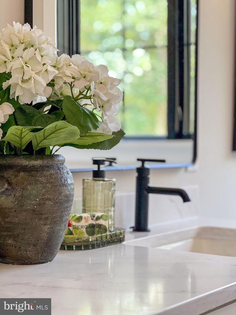 3044 CLEARVIEW FARM LN, WARRENTON, Virginia 20186, 5 Bedrooms Bedrooms, 18 Rooms Rooms,3 BathroomsBathrooms,Residential,For sale,3044 CLEARVIEW FARM LN,VAFQ2019884 MLS # VAFQ2019884 3044 CLEARVIEW FARM LN, WARRENTON, Virginia 20186, 5 Bedrooms Bedrooms, 18 Rooms Rooms,3 BathroomsBathrooms,Residential,For sale,3044 CLEARVIEW FARM LN,VAFQ2019884 MLS # VAFQ2019884