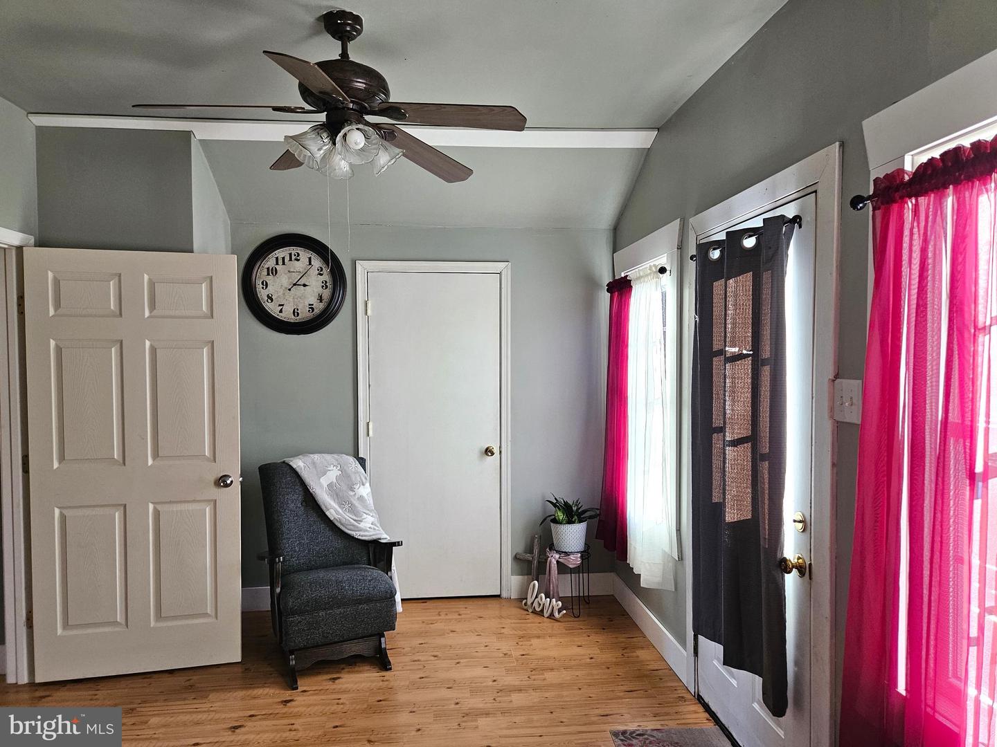 3814 S CONSTITUTION RTE, DILLWYN, Virginia 23936, 3 Bedrooms Bedrooms, 6 Rooms Rooms,1 BathroomBathrooms,Residential,For sale,3814 S CONSTITUTION RTE,VABH2000250 MLS # VABH2000250 3814 S CONSTITUTION RTE, DILLWYN, Virginia 23936, 3 Bedrooms Bedrooms, 6 Rooms Rooms,1 BathroomBathrooms,Residential,For sale,3814 S CONSTITUTION RTE,VABH2000250 MLS # VABH2000250