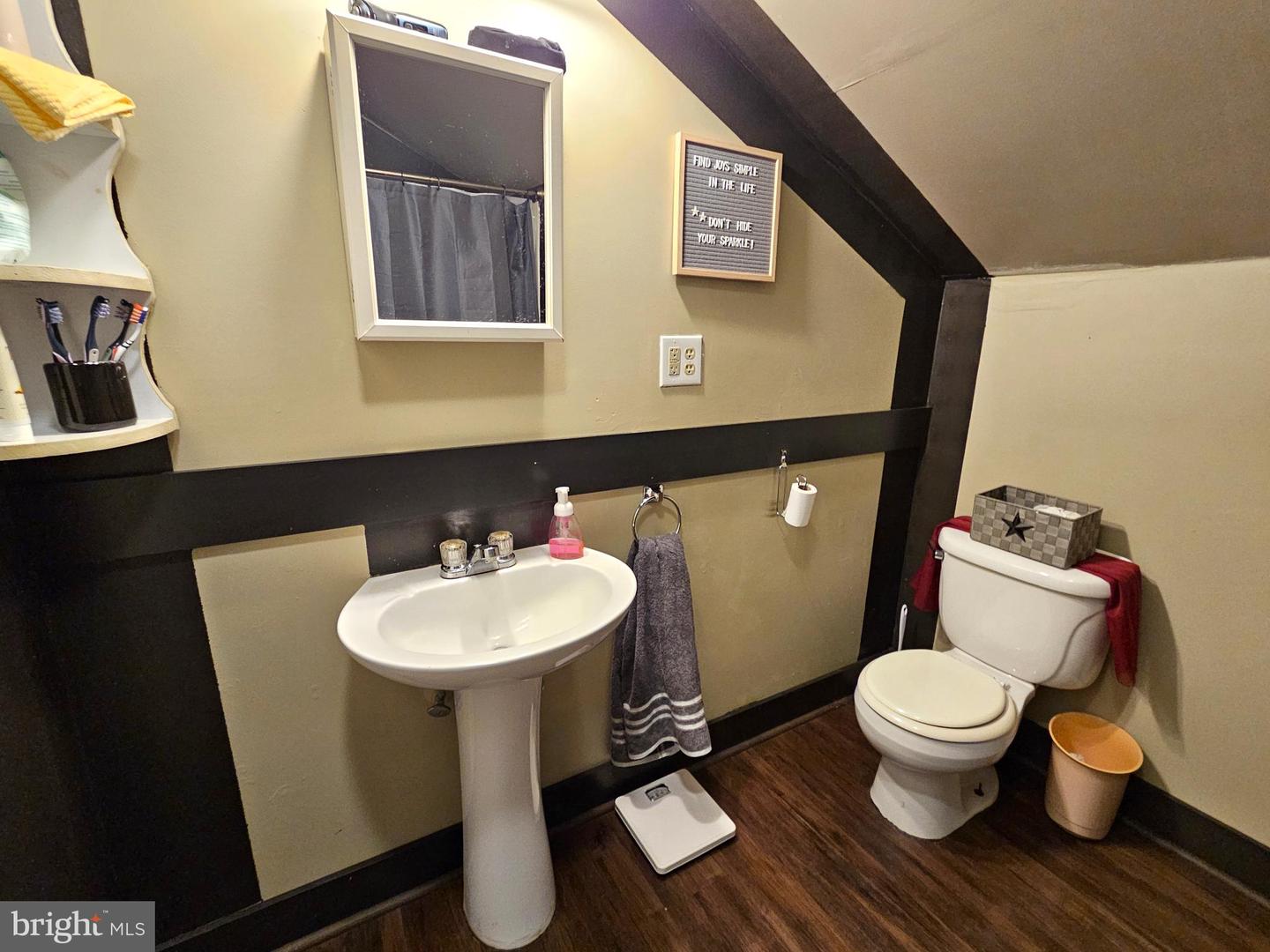 3814 S CONSTITUTION RTE, DILLWYN, Virginia 23936, 3 Bedrooms Bedrooms, 6 Rooms Rooms,1 BathroomBathrooms,Residential,For sale,3814 S CONSTITUTION RTE,VABH2000250 MLS # VABH2000250 3814 S CONSTITUTION RTE, DILLWYN, Virginia 23936, 3 Bedrooms Bedrooms, 6 Rooms Rooms,1 BathroomBathrooms,Residential,For sale,3814 S CONSTITUTION RTE,VABH2000250 MLS # VABH2000250