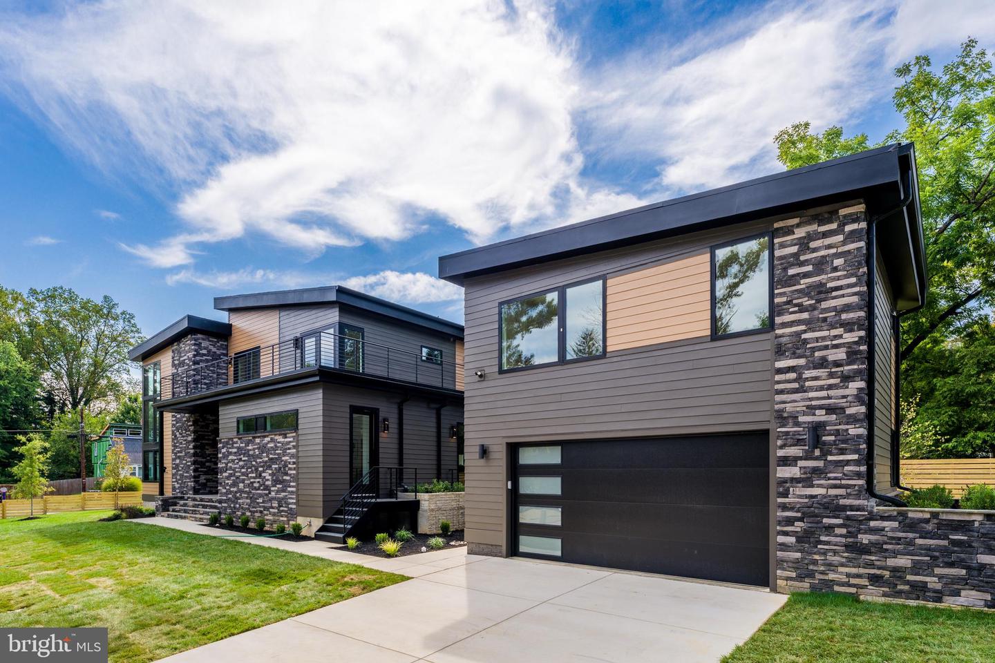 3215 COFER RD, FALLS CHURCH, Virginia 22042, 6 Bedrooms Bedrooms, ,6 BathroomsBathrooms,Residential,For sale,3215 COFER RD,VAFX2282126 MLS # VAFX2282126 3215 COFER RD, FALLS CHURCH, Virginia 22042, 6 Bedrooms Bedrooms, ,6 BathroomsBathrooms,Residential,For sale,3215 COFER RD,VAFX2282126 MLS # VAFX2282126