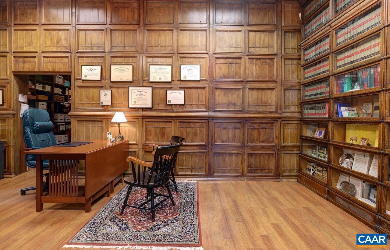 507 E WATER ST, CHARLOTTESVILLE, Virginia 22902, 1 Bedroom Bedrooms, ,Residential,For sale,507 E WATER ST,671743 MLS # 671743 507 E WATER ST, CHARLOTTESVILLE, Virginia 22902, 1 Bedroom Bedrooms, ,Residential,For sale,507 E WATER ST,671743 MLS # 671743