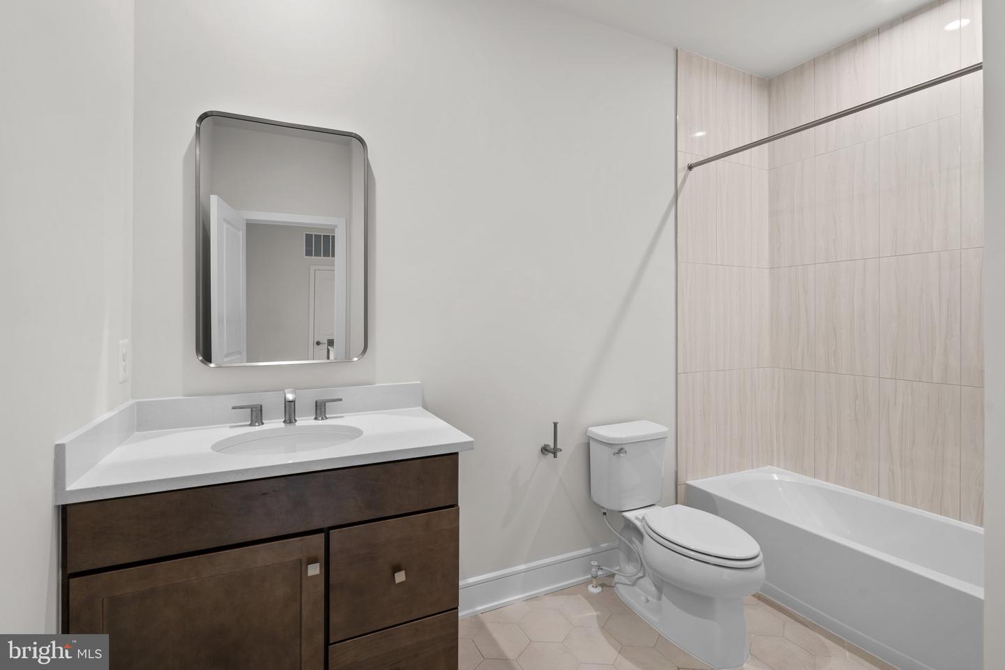 43298 FARRINGDON SQ, BROADLANDS, Virginia 20148, 3 Bedrooms Bedrooms, ,2 BathroomsBathrooms,Residential,For sale,43298 FARRINGDON SQ,VALO2112186 MLS # VALO2112186 43298 FARRINGDON SQ, BROADLANDS, Virginia 20148, 3 Bedrooms Bedrooms, ,2 BathroomsBathrooms,Residential,For sale,43298 FARRINGDON SQ,VALO2112186 MLS # VALO2112186