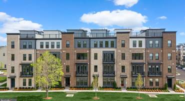 43298 FARRINGDON SQ, BROADLANDS, Virginia 20148, 3 Bedrooms Bedrooms, ,2 BathroomsBathrooms,Residential,For sale,43298 FARRINGDON SQ,VALO2112186 MLS # VALO2112186