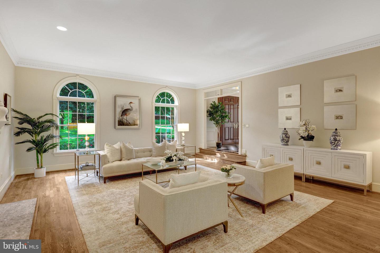 8014 GREENWICH WOODS DR, MCLEAN, Virginia 22102, 6 Bedrooms Bedrooms, ,4 BathroomsBathrooms,Residential,For sale,8014 GREENWICH WOODS DR,VAFX2282144 MLS # VAFX2282144 8014 GREENWICH WOODS DR, MCLEAN, Virginia 22102, 6 Bedrooms Bedrooms, ,4 BathroomsBathrooms,Residential,For sale,8014 GREENWICH WOODS DR,VAFX2282144 MLS # VAFX2282144