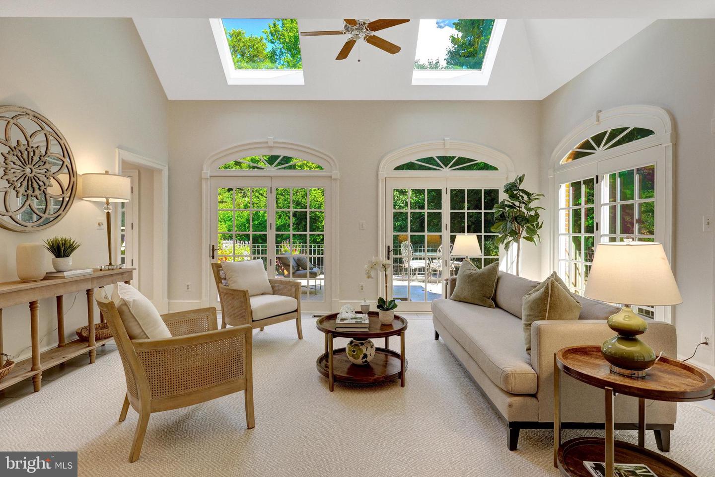 8014 GREENWICH WOODS DR, MCLEAN, Virginia 22102, 6 Bedrooms Bedrooms, ,4 BathroomsBathrooms,Residential,For sale,8014 GREENWICH WOODS DR,VAFX2282144 MLS # VAFX2282144 8014 GREENWICH WOODS DR, MCLEAN, Virginia 22102, 6 Bedrooms Bedrooms, ,4 BathroomsBathrooms,Residential,For sale,8014 GREENWICH WOODS DR,VAFX2282144 MLS # VAFX2282144