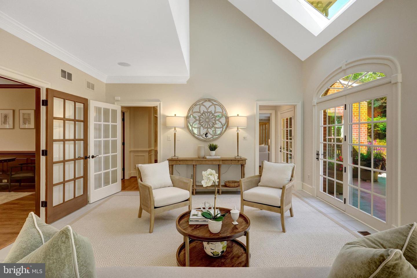 8014 GREENWICH WOODS DR, MCLEAN, Virginia 22102, 6 Bedrooms Bedrooms, ,4 BathroomsBathrooms,Residential,For sale,8014 GREENWICH WOODS DR,VAFX2282144 MLS # VAFX2282144 8014 GREENWICH WOODS DR, MCLEAN, Virginia 22102, 6 Bedrooms Bedrooms, ,4 BathroomsBathrooms,Residential,For sale,8014 GREENWICH WOODS DR,VAFX2282144 MLS # VAFX2282144