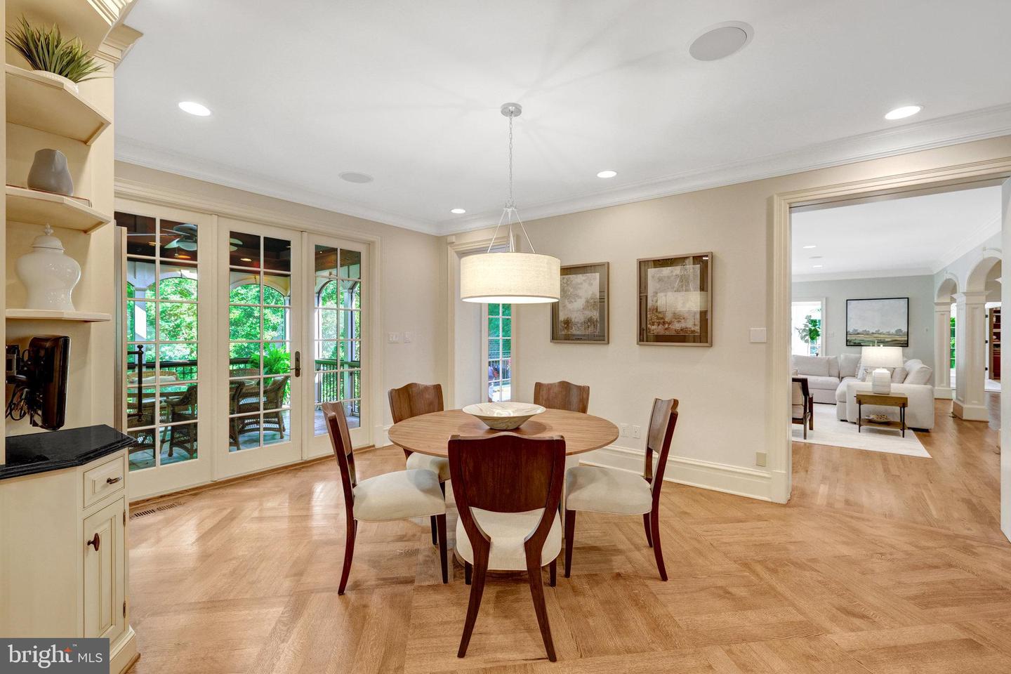 8014 GREENWICH WOODS DR, MCLEAN, Virginia 22102, 6 Bedrooms Bedrooms, ,4 BathroomsBathrooms,Residential,For sale,8014 GREENWICH WOODS DR,VAFX2282144 MLS # VAFX2282144 8014 GREENWICH WOODS DR, MCLEAN, Virginia 22102, 6 Bedrooms Bedrooms, ,4 BathroomsBathrooms,Residential,For sale,8014 GREENWICH WOODS DR,VAFX2282144 MLS # VAFX2282144