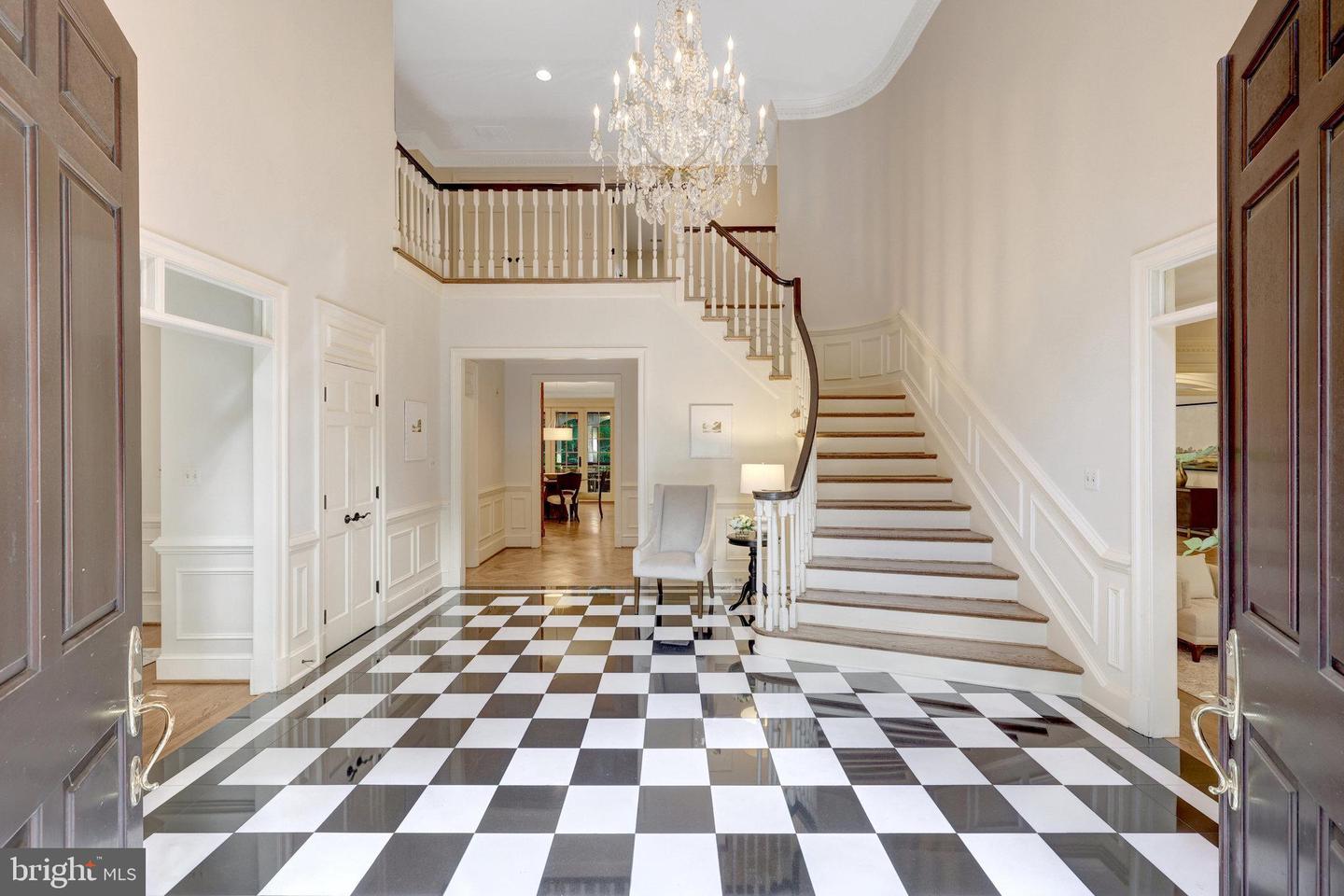 8014 GREENWICH WOODS DR, MCLEAN, Virginia 22102, 6 Bedrooms Bedrooms, ,4 BathroomsBathrooms,Residential,For sale,8014 GREENWICH WOODS DR,VAFX2282144 MLS # VAFX2282144 8014 GREENWICH WOODS DR, MCLEAN, Virginia 22102, 6 Bedrooms Bedrooms, ,4 BathroomsBathrooms,Residential,For sale,8014 GREENWICH WOODS DR,VAFX2282144 MLS # VAFX2282144