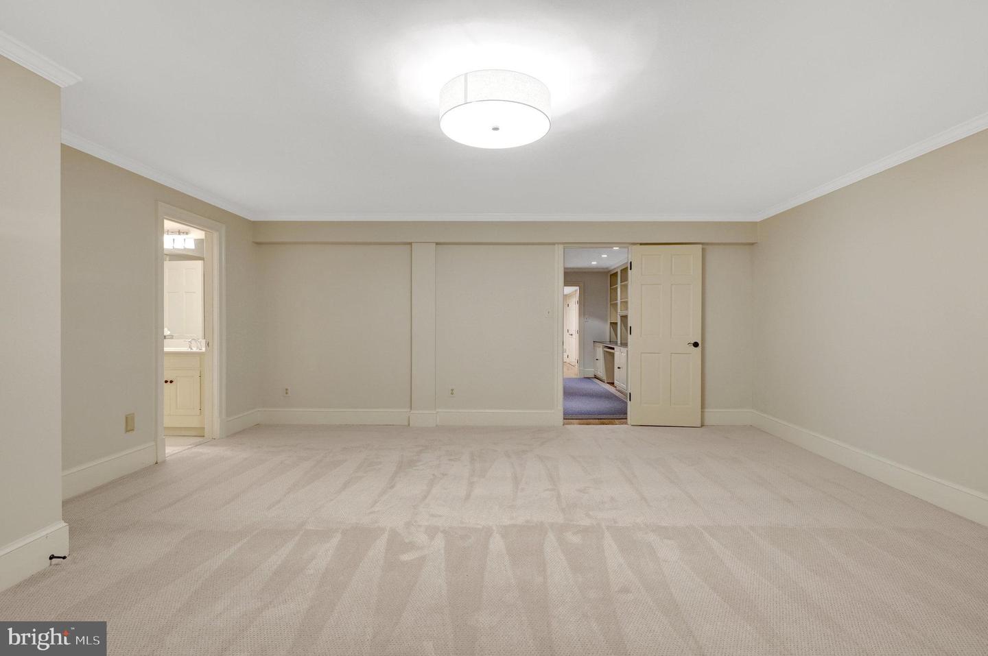 8014 GREENWICH WOODS DR, MCLEAN, Virginia 22102, 6 Bedrooms Bedrooms, ,4 BathroomsBathrooms,Residential,For sale,8014 GREENWICH WOODS DR,VAFX2282144 MLS # VAFX2282144 8014 GREENWICH WOODS DR, MCLEAN, Virginia 22102, 6 Bedrooms Bedrooms, ,4 BathroomsBathrooms,Residential,For sale,8014 GREENWICH WOODS DR,VAFX2282144 MLS # VAFX2282144