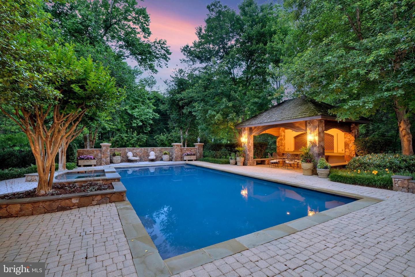 8014 GREENWICH WOODS DR, MCLEAN, Virginia 22102, 6 Bedrooms Bedrooms, ,4 BathroomsBathrooms,Residential,For sale,8014 GREENWICH WOODS DR,VAFX2282144 MLS # VAFX2282144 8014 GREENWICH WOODS DR, MCLEAN, Virginia 22102, 6 Bedrooms Bedrooms, ,4 BathroomsBathrooms,Residential,For sale,8014 GREENWICH WOODS DR,VAFX2282144 MLS # VAFX2282144