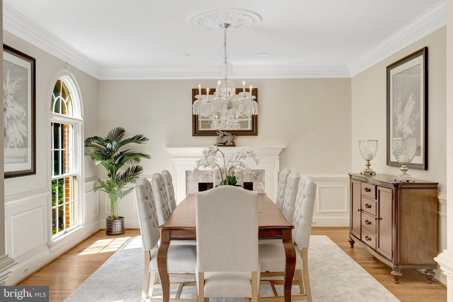 8014 GREENWICH WOODS DR, MCLEAN, Virginia 22102, 6 Bedrooms Bedrooms, ,4 BathroomsBathrooms,Residential,For sale,8014 GREENWICH WOODS DR,VAFX2282144 MLS # VAFX2282144 8014 GREENWICH WOODS DR, MCLEAN, Virginia 22102, 6 Bedrooms Bedrooms, ,4 BathroomsBathrooms,Residential,For sale,8014 GREENWICH WOODS DR,VAFX2282144 MLS # VAFX2282144