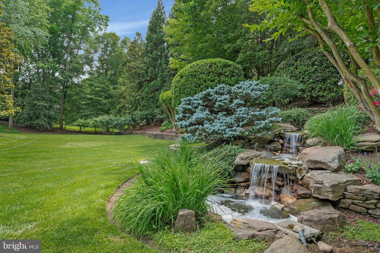 8014 GREENWICH WOODS DR, MCLEAN, Virginia 22102, 6 Bedrooms Bedrooms, ,4 BathroomsBathrooms,Residential,For sale,8014 GREENWICH WOODS DR,VAFX2282144 MLS # VAFX2282144 8014 GREENWICH WOODS DR, MCLEAN, Virginia 22102, 6 Bedrooms Bedrooms, ,4 BathroomsBathrooms,Residential,For sale,8014 GREENWICH WOODS DR,VAFX2282144 MLS # VAFX2282144