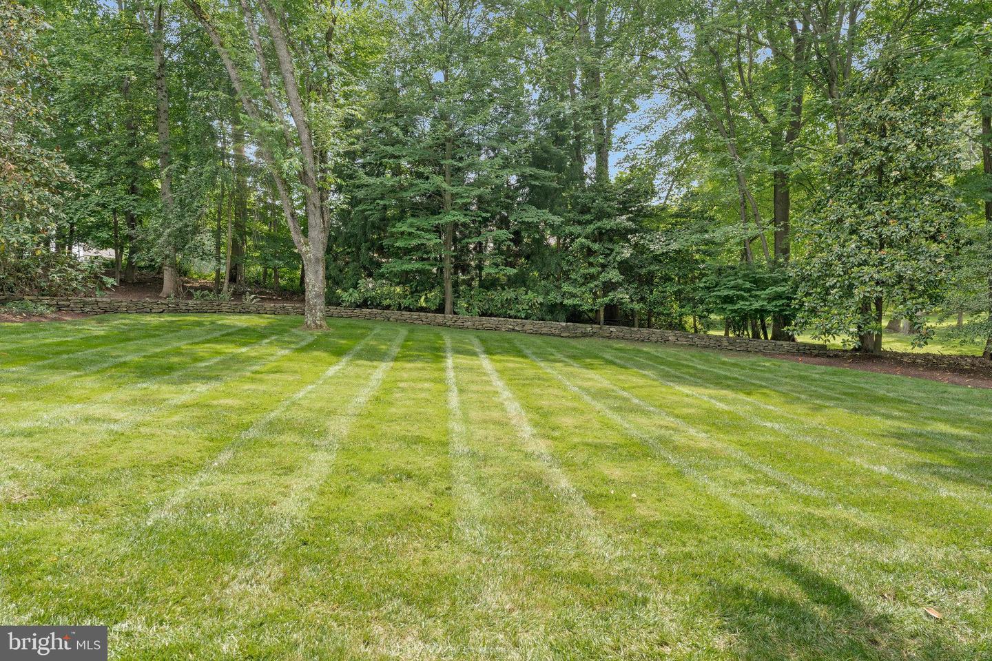 8014 GREENWICH WOODS DR, MCLEAN, Virginia 22102, 6 Bedrooms Bedrooms, ,4 BathroomsBathrooms,Residential,For sale,8014 GREENWICH WOODS DR,VAFX2282144 MLS # VAFX2282144 8014 GREENWICH WOODS DR, MCLEAN, Virginia 22102, 6 Bedrooms Bedrooms, ,4 BathroomsBathrooms,Residential,For sale,8014 GREENWICH WOODS DR,VAFX2282144 MLS # VAFX2282144